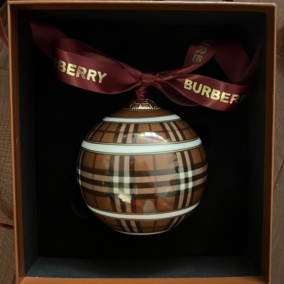 Benjamin clementine mr burberry christmas